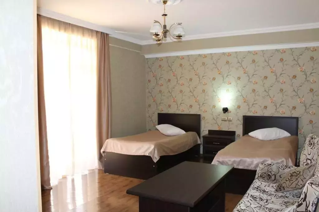 هتل گرند پالاس باتومی